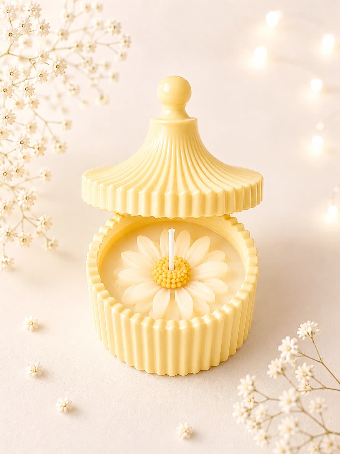 Daisy Bloom Candle — photo 6