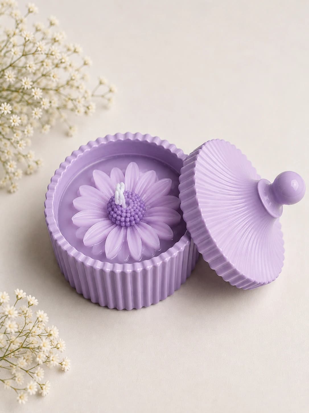Daisy Bloom Candle — photo 9